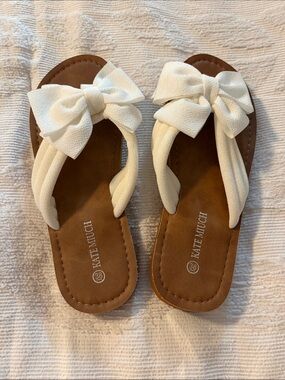 Cream Bow Thong Sandals for Women